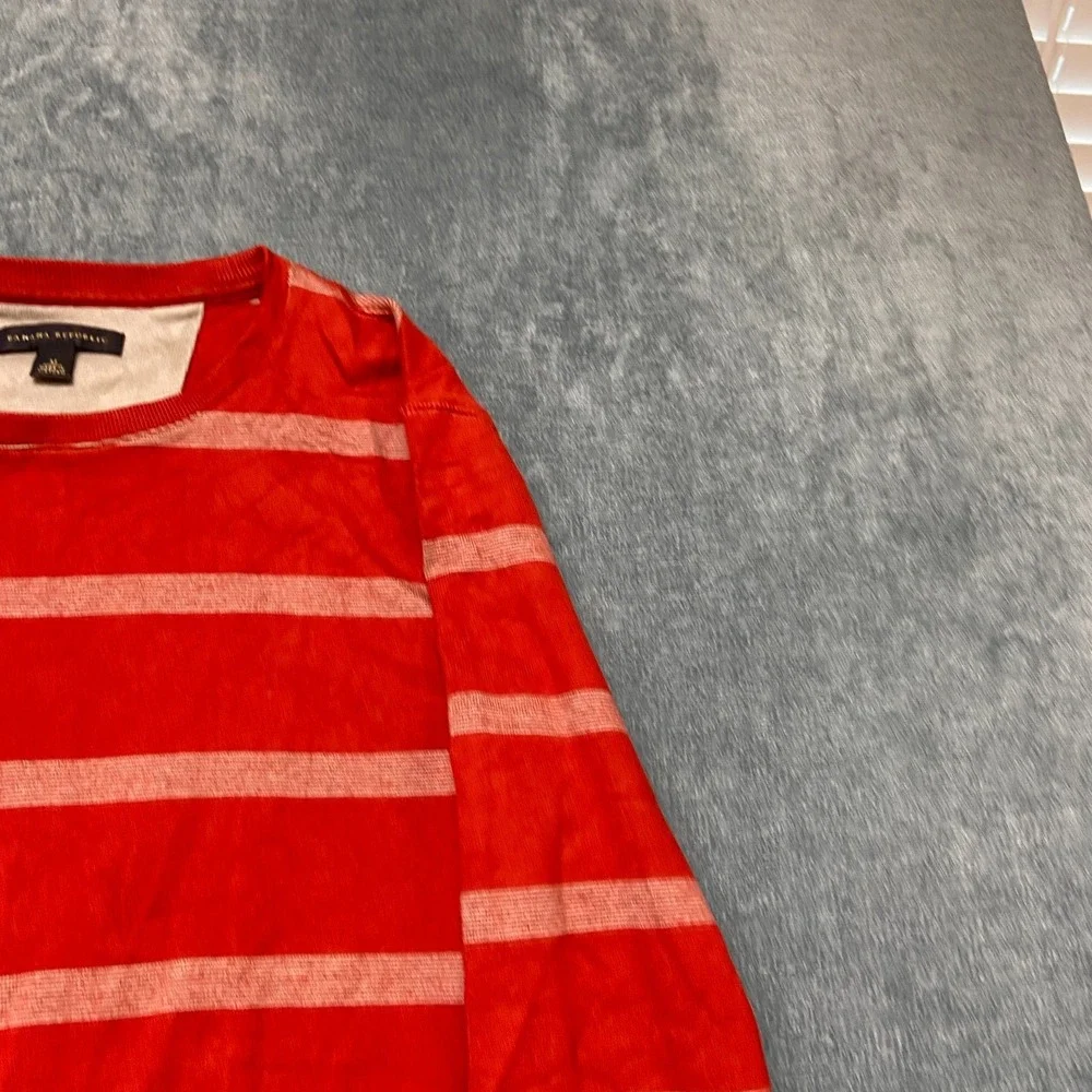 Banana Republic Sweater Mens Medium Red Gray Striped Cotton Crewneck Long Sleeve